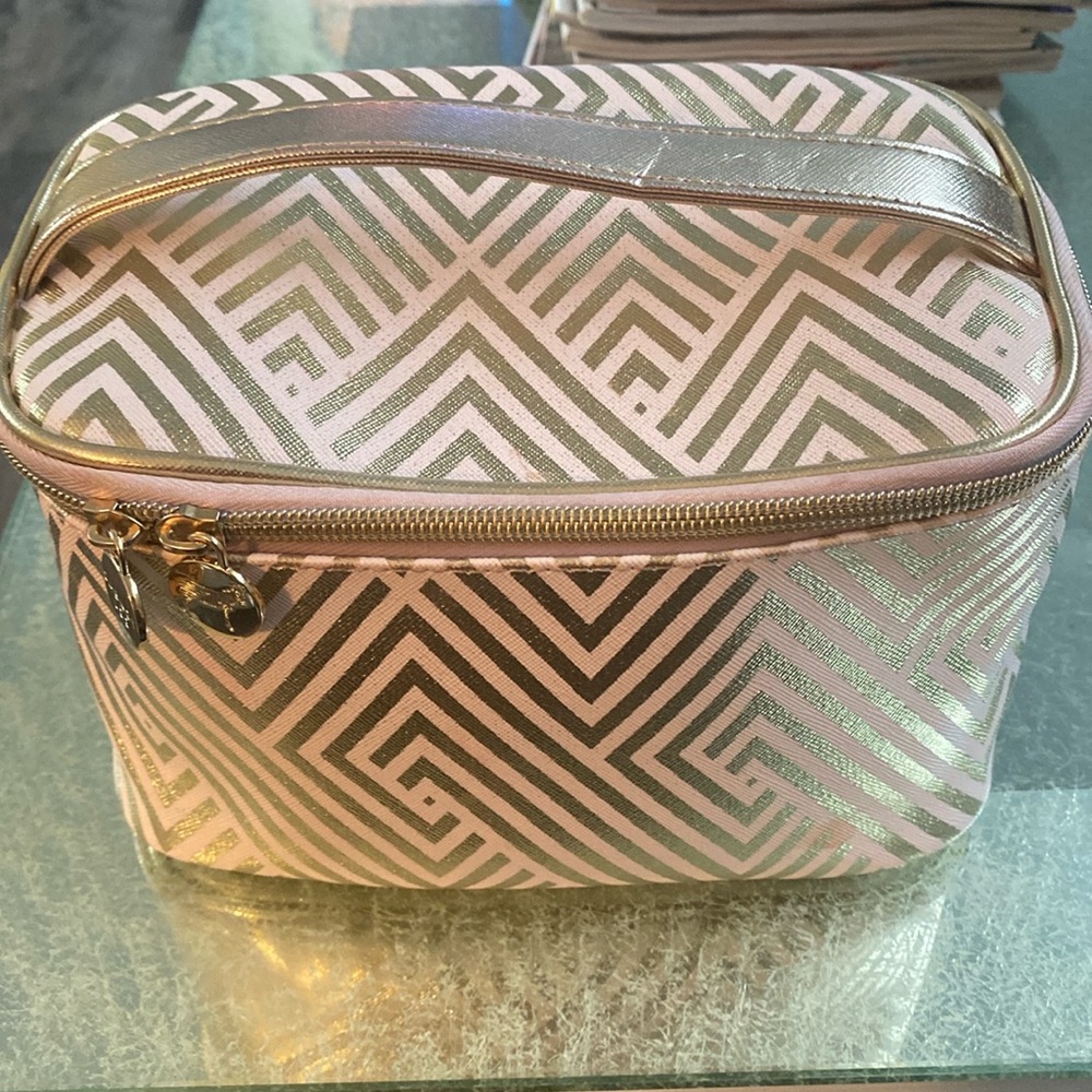 Da net Lee cosmetic makeup bags